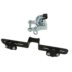 Adapter for bicycle trailer attachment to luggage carrier