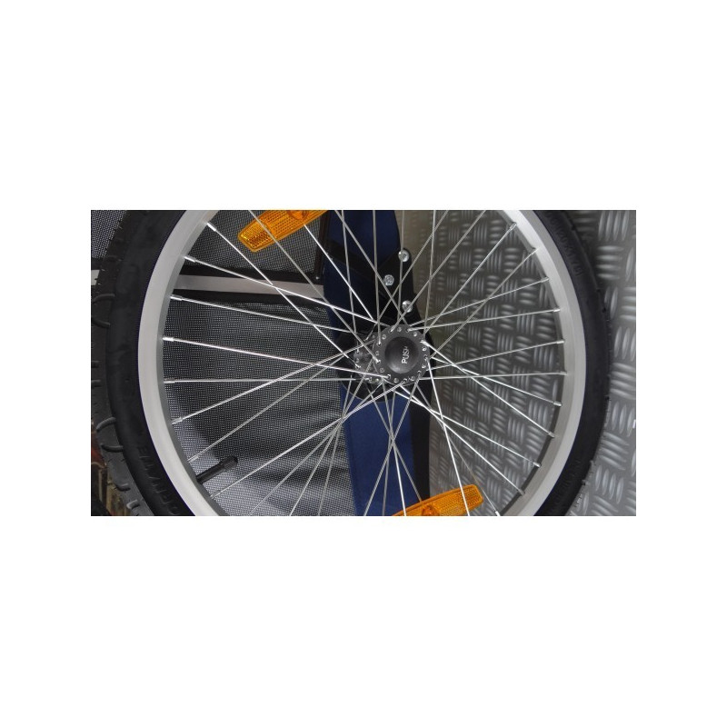 XLC hubcap