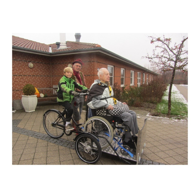 Nihola Flex cargo trike for wheelchair